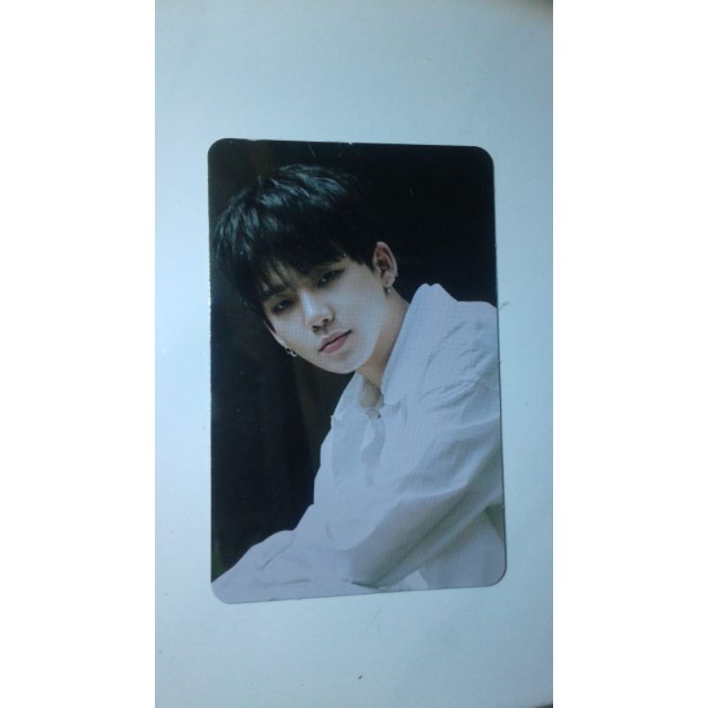 WTS HYUNSUK PHOTOCARD TREASURE ALBUM CHAPTER 3 Ver.white OFFICIAL