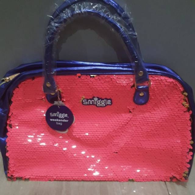 Smiggle weekender bag