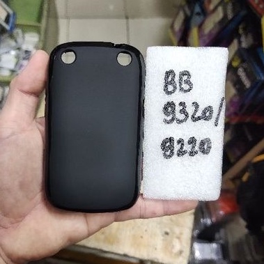 BLACKBERRY BB AURORA BBC100-1 ,  BB 9320 / BB 9220 , BB Z10 , BB Q10 , BB Q20 silikon karet hitam soft case mantap murah meriah