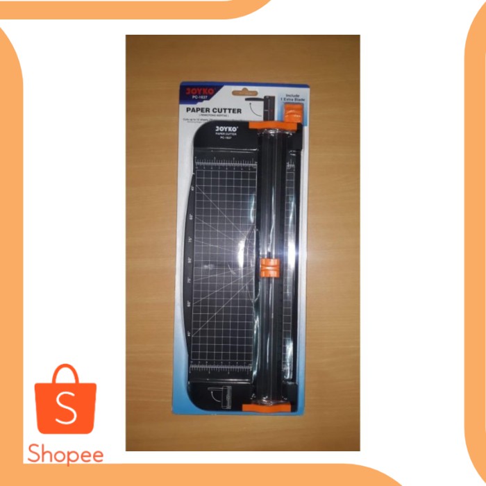 

Alat Pemotong Kertas A4 Paper Cutter A4 Joyko PC-1637 tools n parts 6