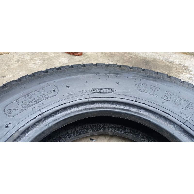 Ban Vulkanisir 750R15