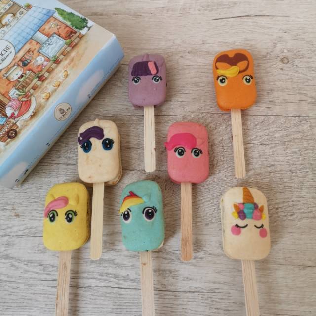 

Little pony popsicle macaron