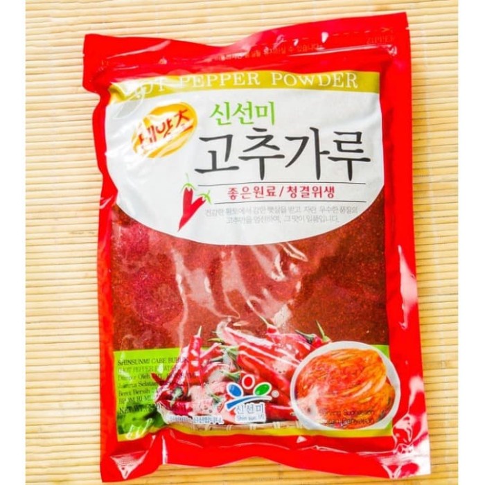 

- BARU GOCHUGARU KOREA ASLI 100gr | Korean Kimchi Chili Powder | Bubuk Cabe
