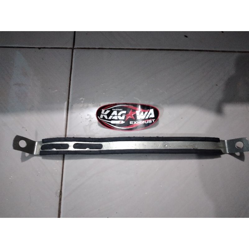 Klem karet breket brecket pengait silincer knalpot racing serbaguna.