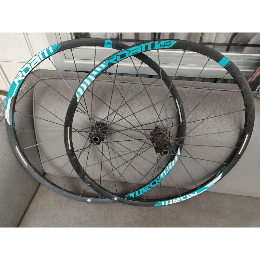 GARAGE SALE Wheelset SRAM ROAM 40 Tubeless 142x12 TA15 100x15 Ban 27,5 RINGAN BANGET