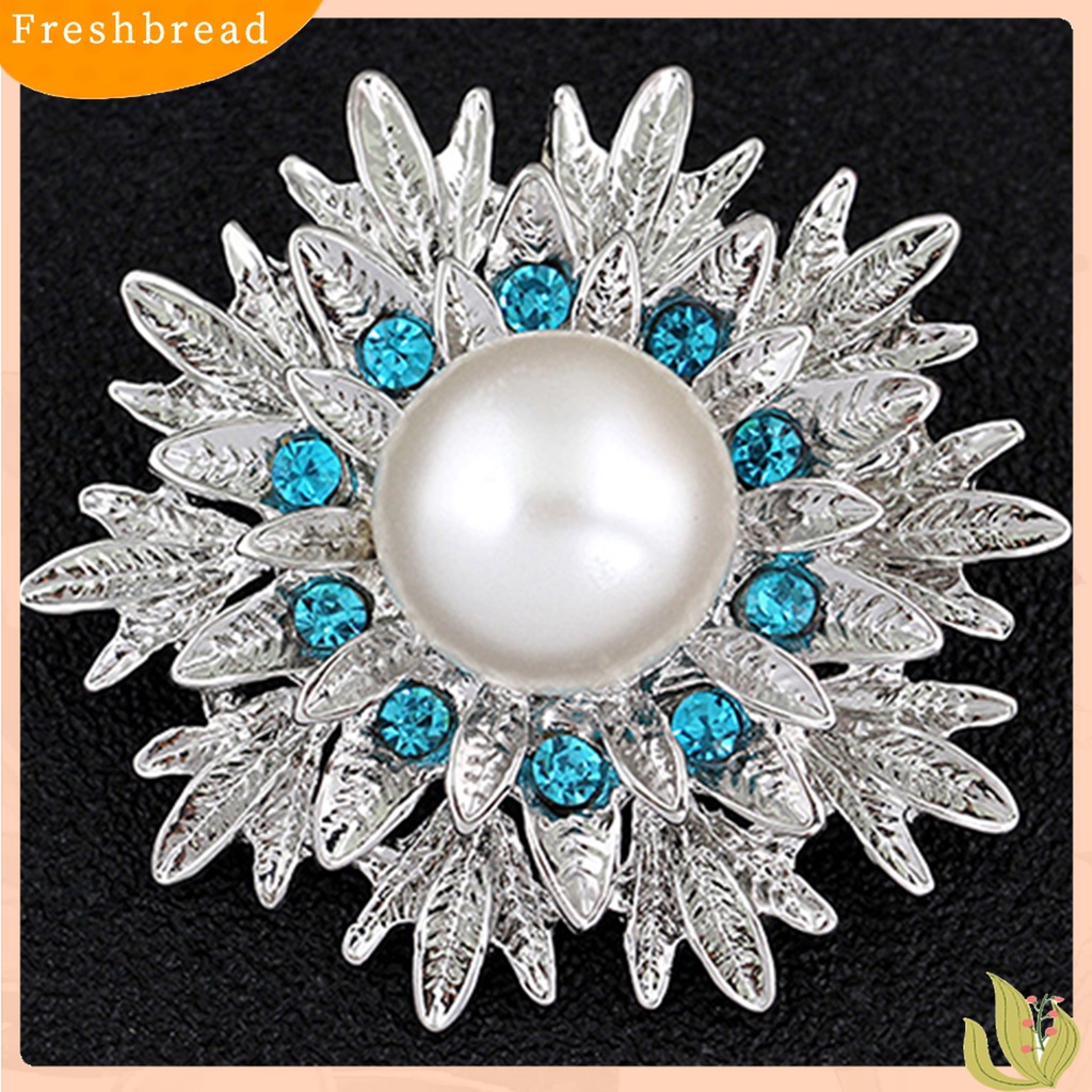 [ TERLARIS]Breastpin Elegant Easy Matching Alloy Flower Faux Pearls Women Brooch Pin for Dating