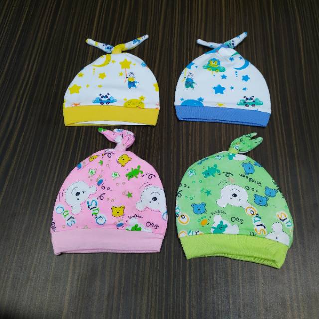 Topi bayi Motif