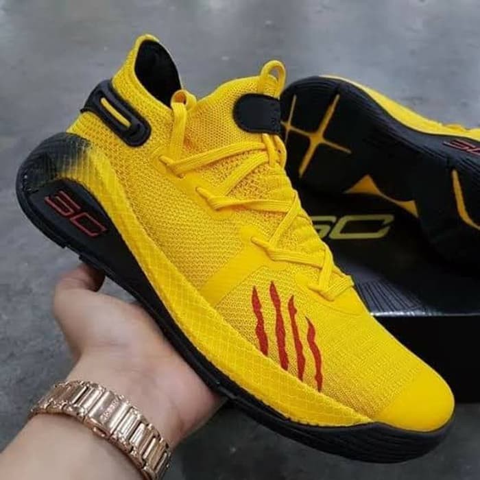 curry 6 yellow