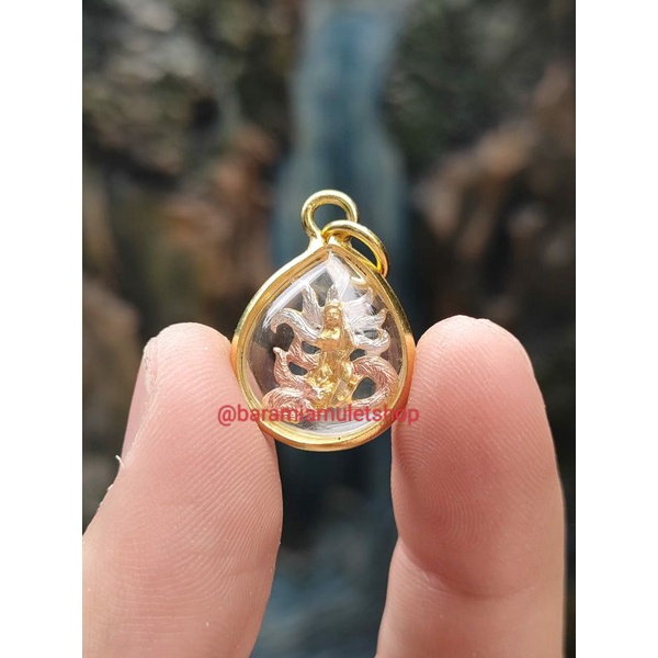 Liontin Roop 9 Tail Fox