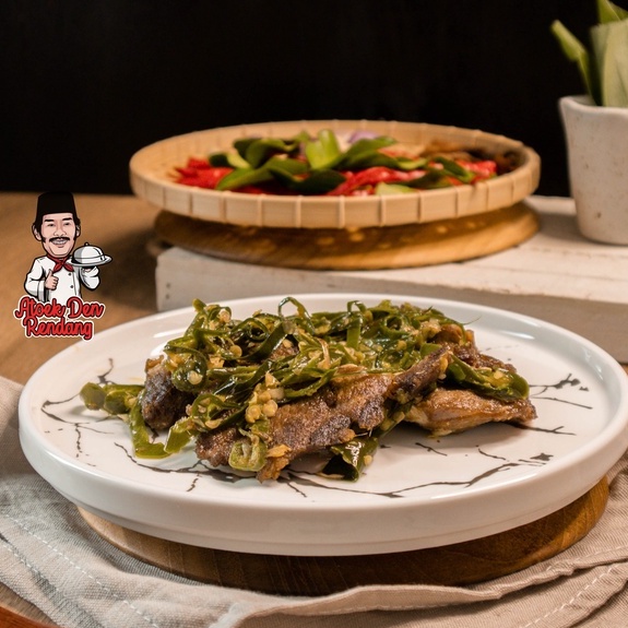 

Atoek Den Rendang - Dendeng Sapi Basah Batokok Lado Ijo 250 Gram - 500 Gram