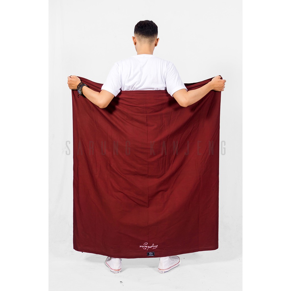 SARUNG KANJENG| SARUNG PURE MAROON|SARUNG POLOS MERAH MAROON ORIGINAL