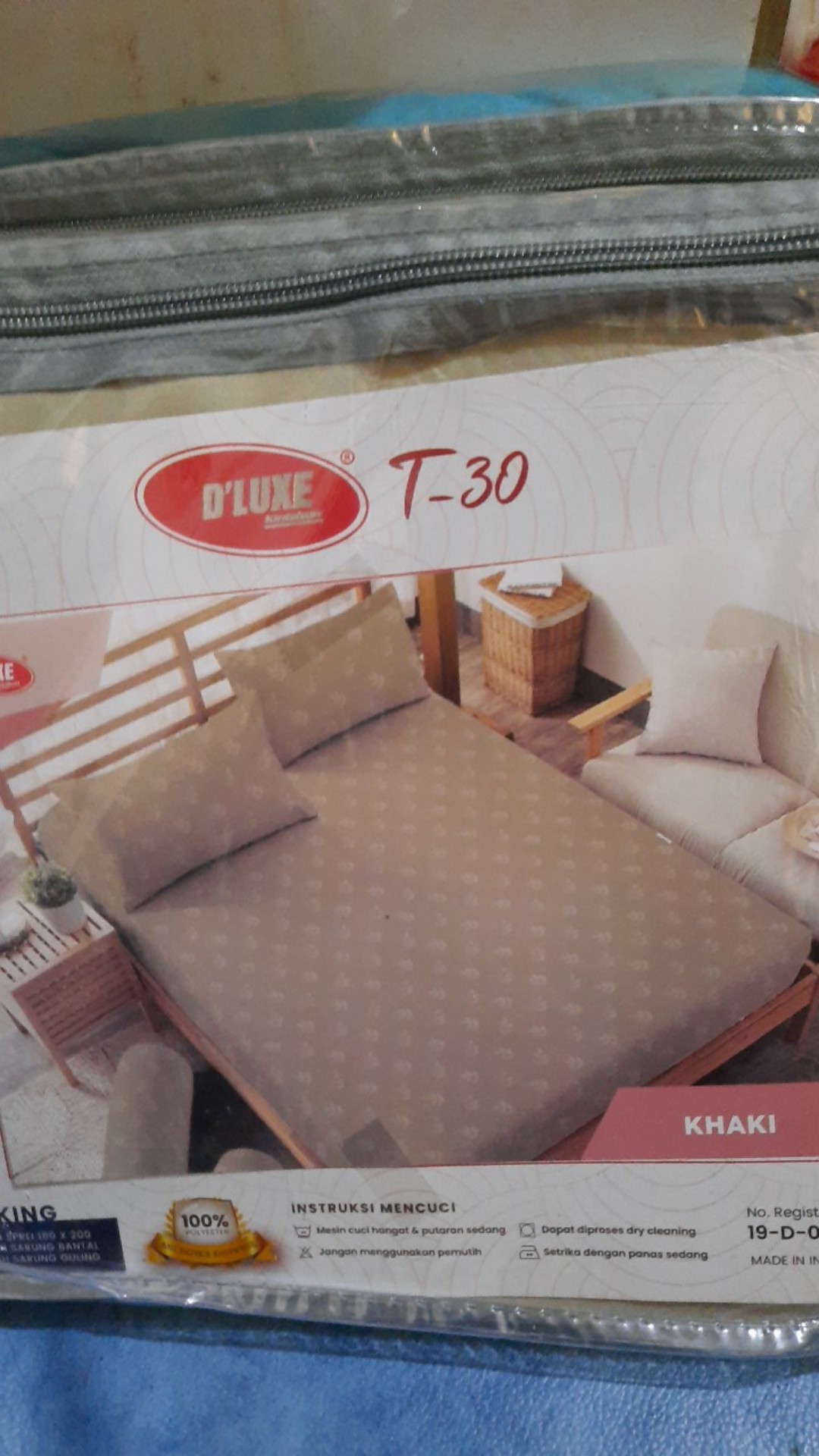 Sprei Polos Kintakun Dluxe 180x200 Aqua/barrier Reef/candlelight Peach/cool Gray/deep Blue/pink