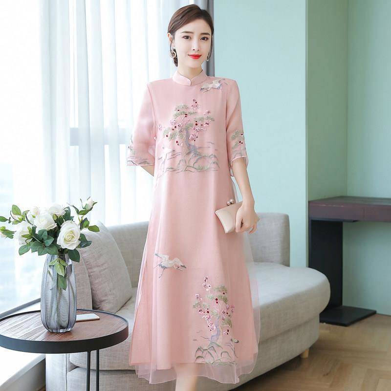 [exquisite embroidery] improved cheongsam dress summer fat sister Chinese national style broad wife