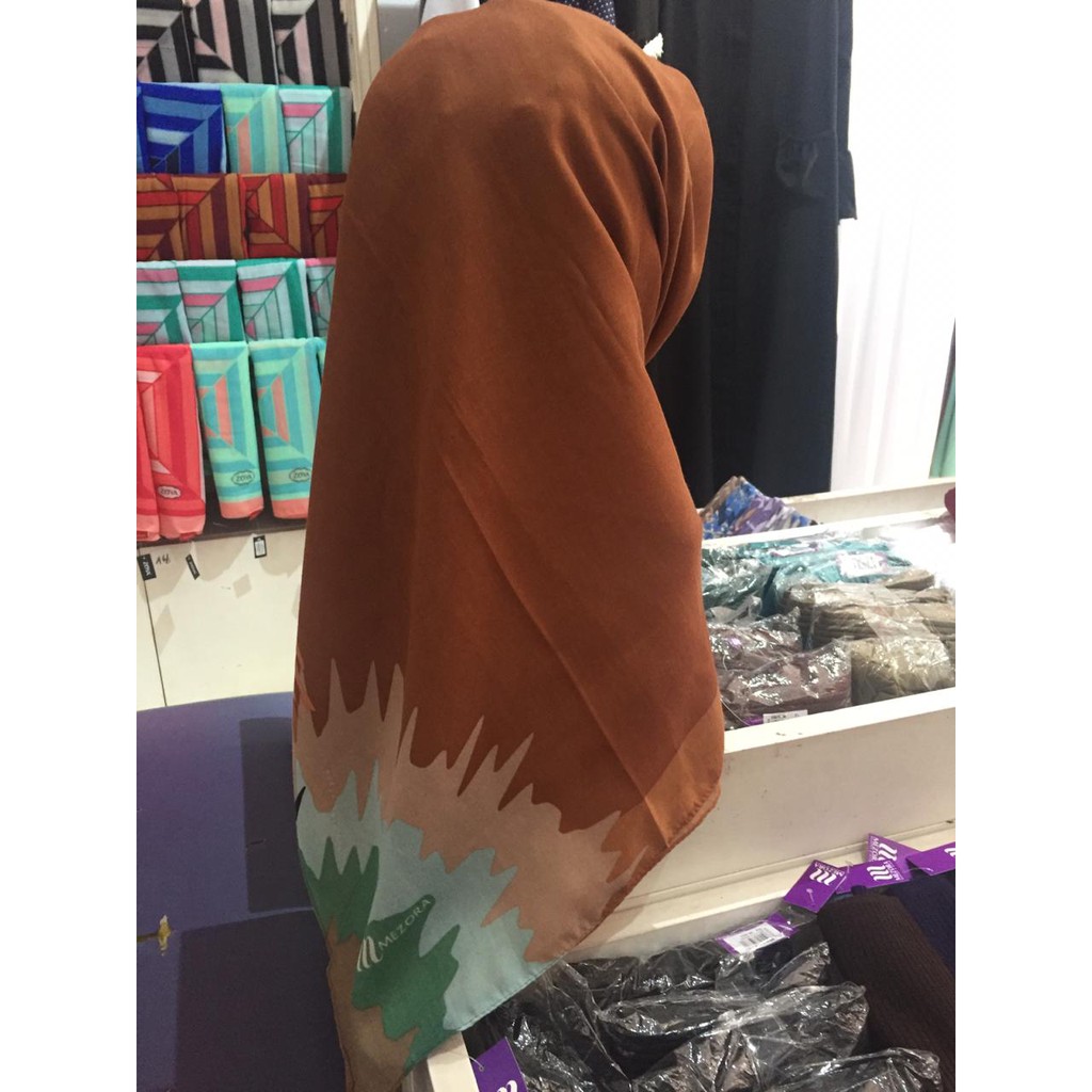 jilbab segi empat mezora gowa brown
