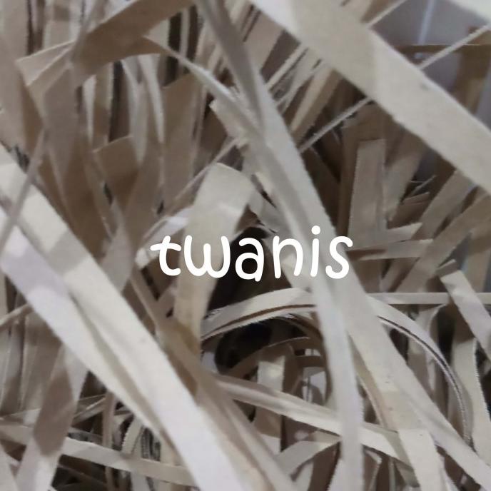 

Sale!!! Shredded Paper Kertas Cacah Serut Potong Alas Kado Coklat Isi 100 Gram - Paling Dicari