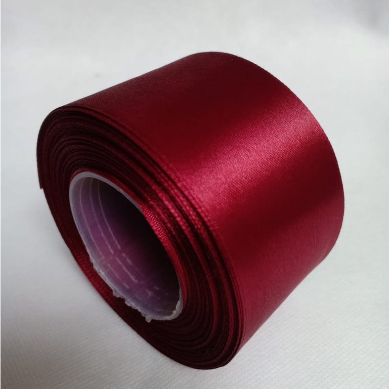 

Pita satin merah maron 2 inch 5 cm Per roll