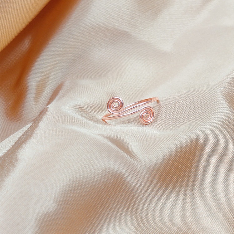 [ Fashion Special-shaped Geometric Decompression Ring  For Girls ] [ Sliver Rose Gold Finger Ring  ]