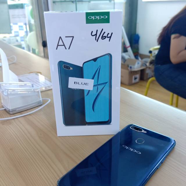 Oppo A7 Ram 4/64GB  Blue