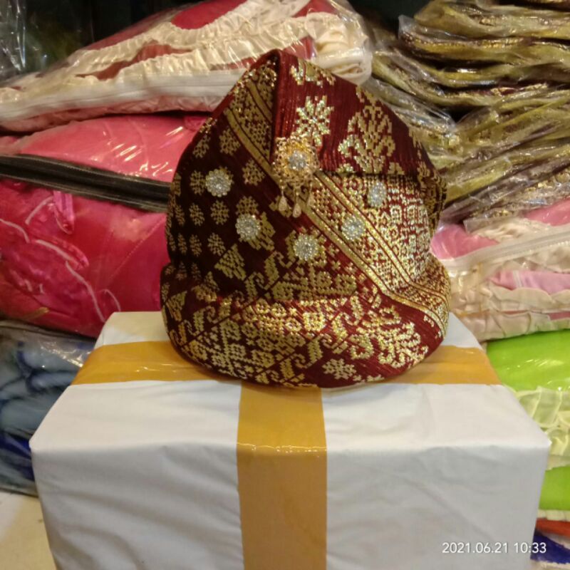 tanjak melayu songket tenun asli palembang