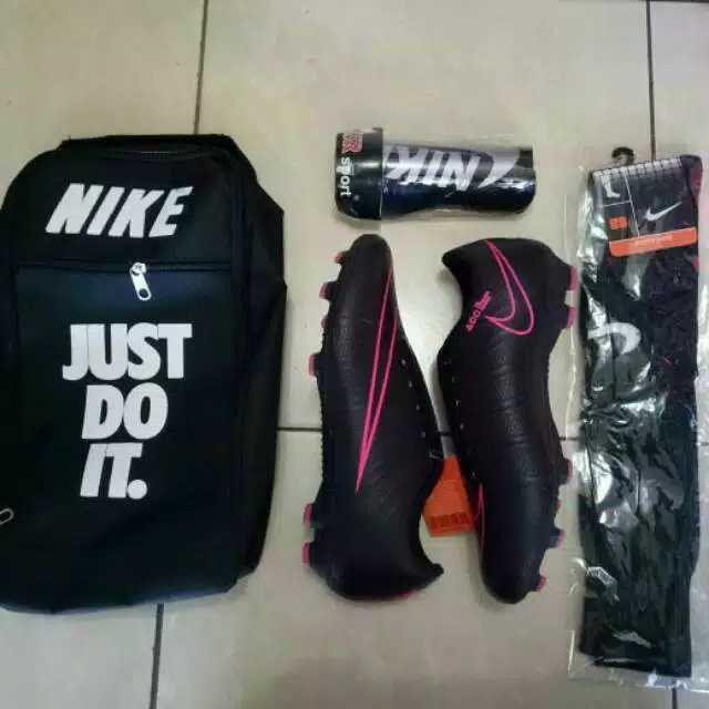 Paket komplit sepatu bola nikke tempo mercurial x termurah sepatu sepakbola hypervenom,promo1212-Hitam
