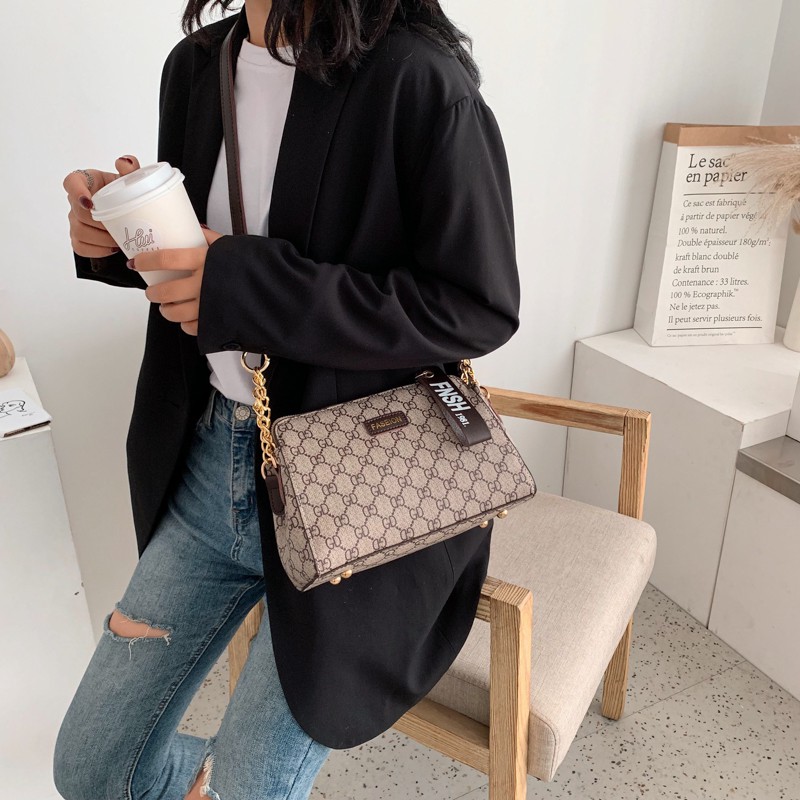 201141 Tas Selempang Wanita Import Slingbag Cewek Impor (1 KG MUAT 2) CR7535 JTF8074A BQ3008 EL5086 170102 LT1660 LT1747 EL574