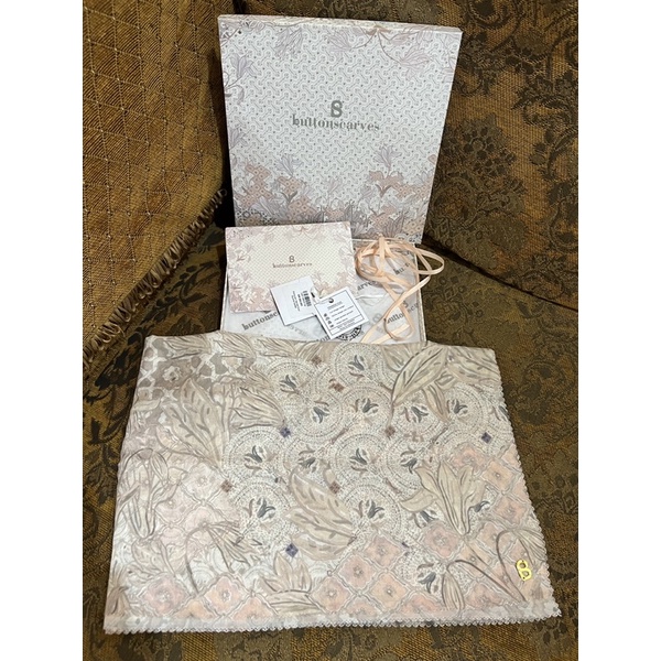 Buttonscarves Maharani Safed - preloved