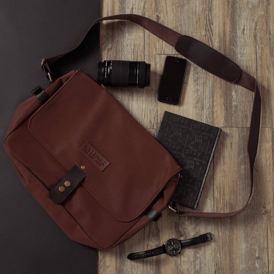 MEN'S REPUBLIC MUSEO MESSENGER BAG