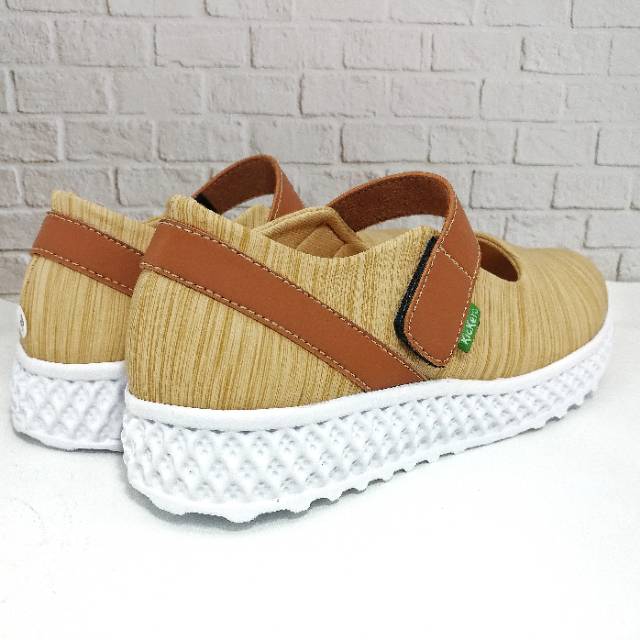 Kickers Sepatu Wedges Casual Kasual Wanita Model Terbaru Harga Murah