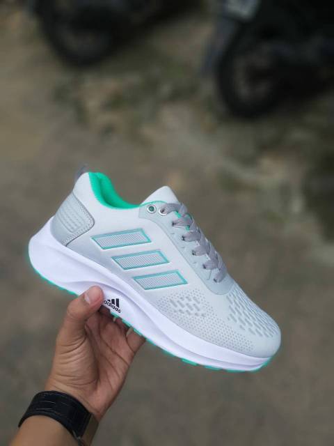 Sepatu Adidas Pureboost Zoom Women, gratis kaos kaki. Size 37-40