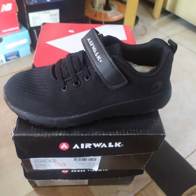 Sepatu Anak Sekolah Airwalk Kids Jayden Black Jr