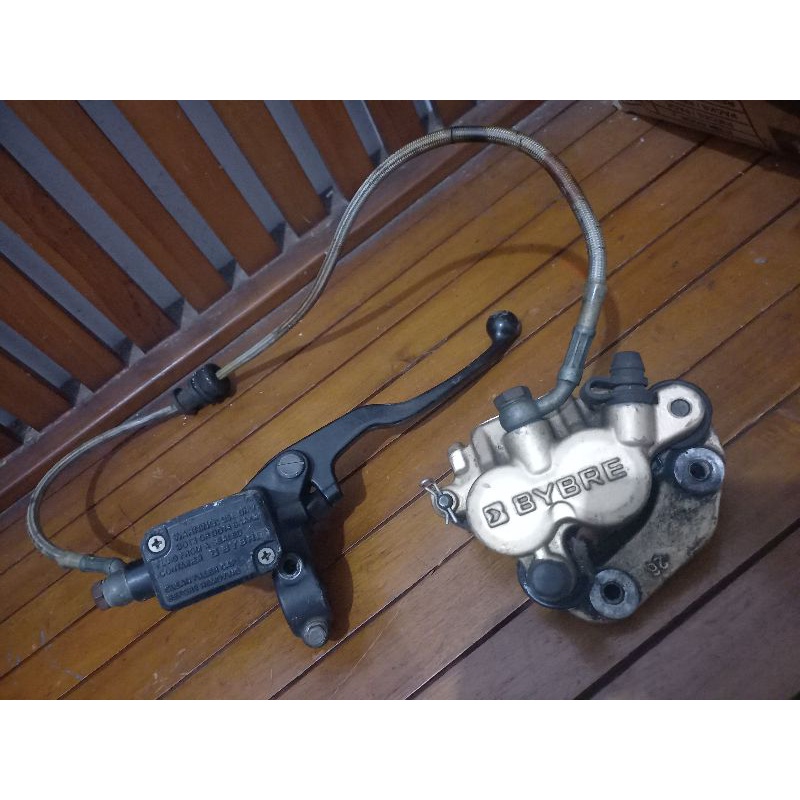 Kaliper dan master Rem Bybre Orian Pulsar 220cc