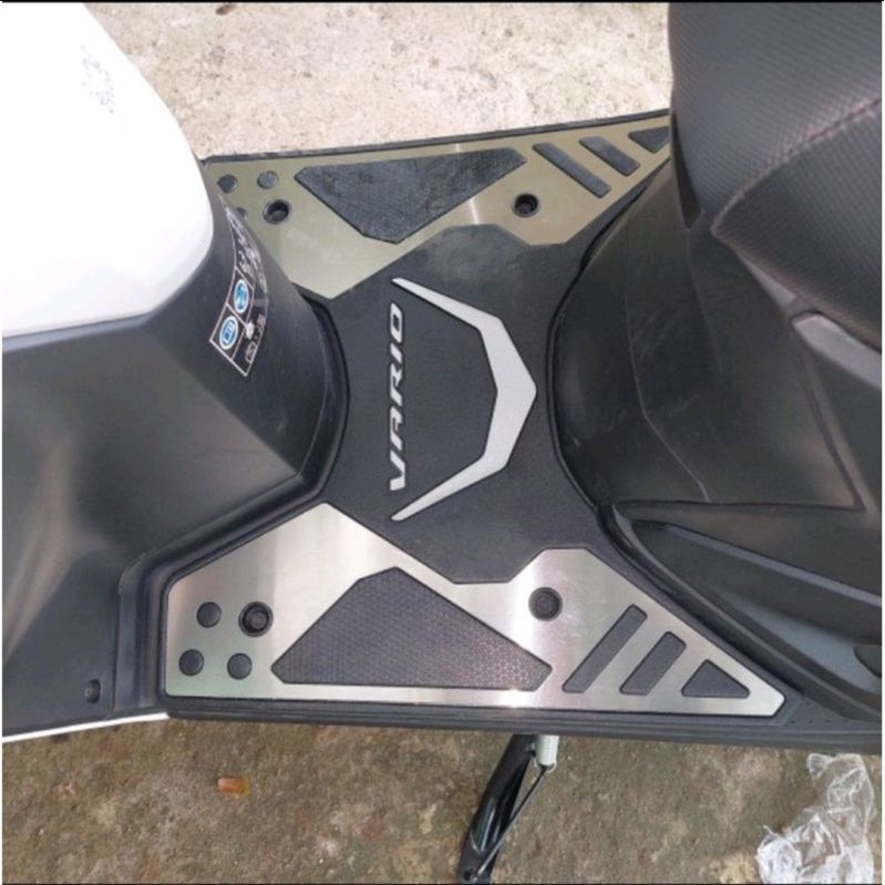 Karpet Bordes Pijakan Kaki Honda New Vario 160 2022 - 2023 Original AHM