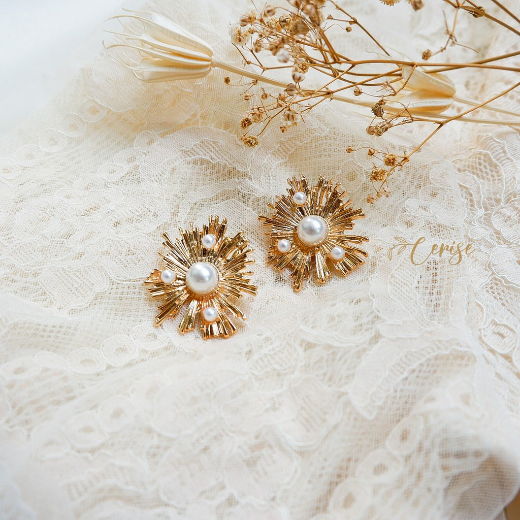 Aranka Earrings | Anting tusuk korea mutiara emas cantik aksesoris wanita trendy stylish