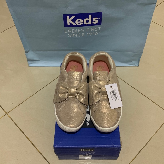 keds with bows