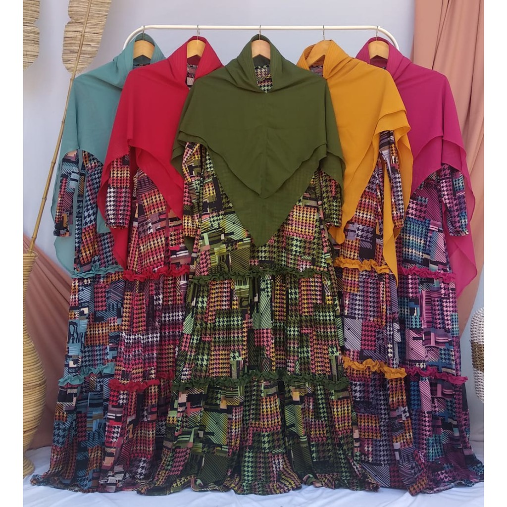 Baju Gamis Syari Wanita Terbaru 2021 Misbee Set Khimar Ceruty Qinara / Dress Misbi Set Hijab Muslim