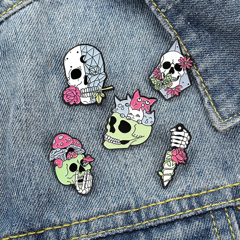 Bros Pin Enamel Bentuk Tengkorak Bunga 5 Gaya Punk Untuk Hadiah