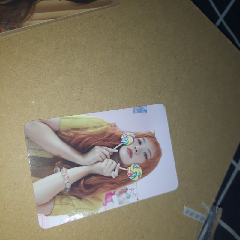 PC SEULGI GIRLS VERSION queendom photocard irene cepol latte demokrat aseul nunmul