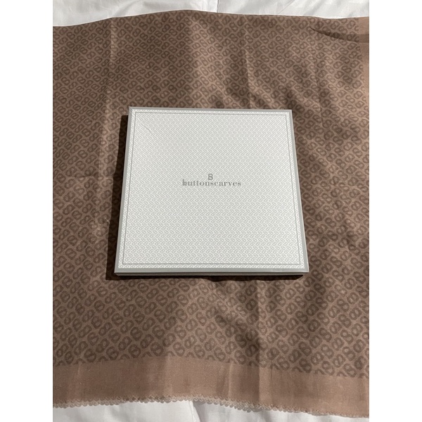 preloved buttonscarves tapis navajo