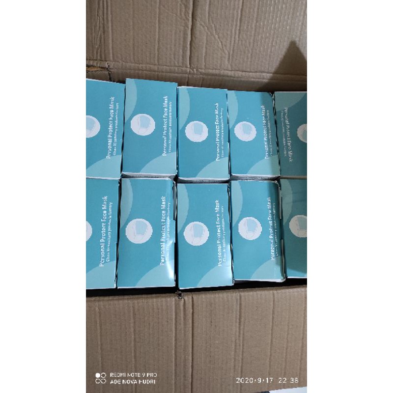 MASKER 1 Karton Isi 20 Box