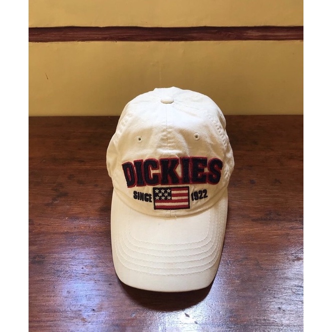 topi dickies putih