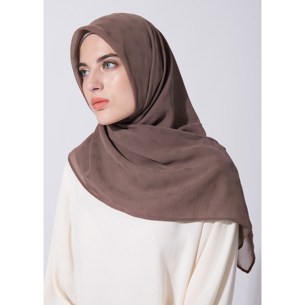 

Cazzie Scarves Mocca