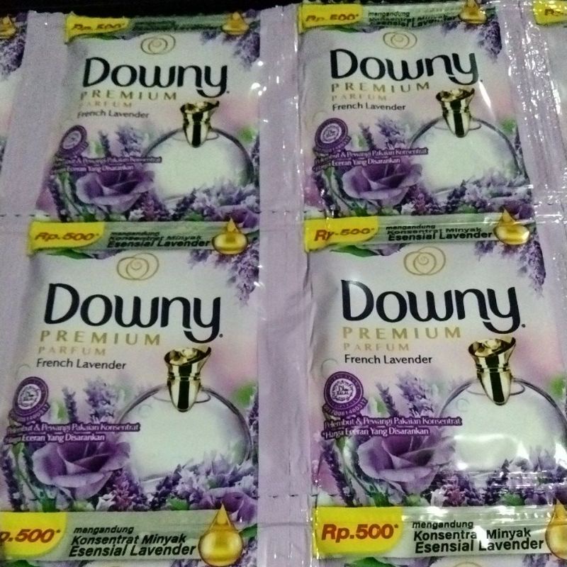 Downy 500 an Renceng isi 12 sachet Pewangi Pakaian