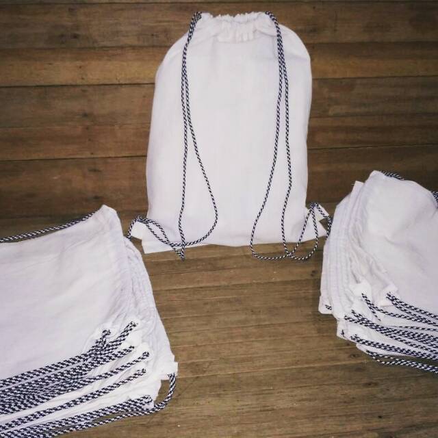 

Tas BLACU PUNGGUNG POLOS TALI ZEBRA ukuran 30x40cm