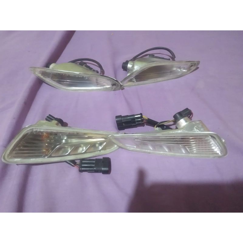 MIKA LAMPU SEIN VESPA PIAGGIO SPRINT PRIMAVERA 3V IGET ORIGINAL