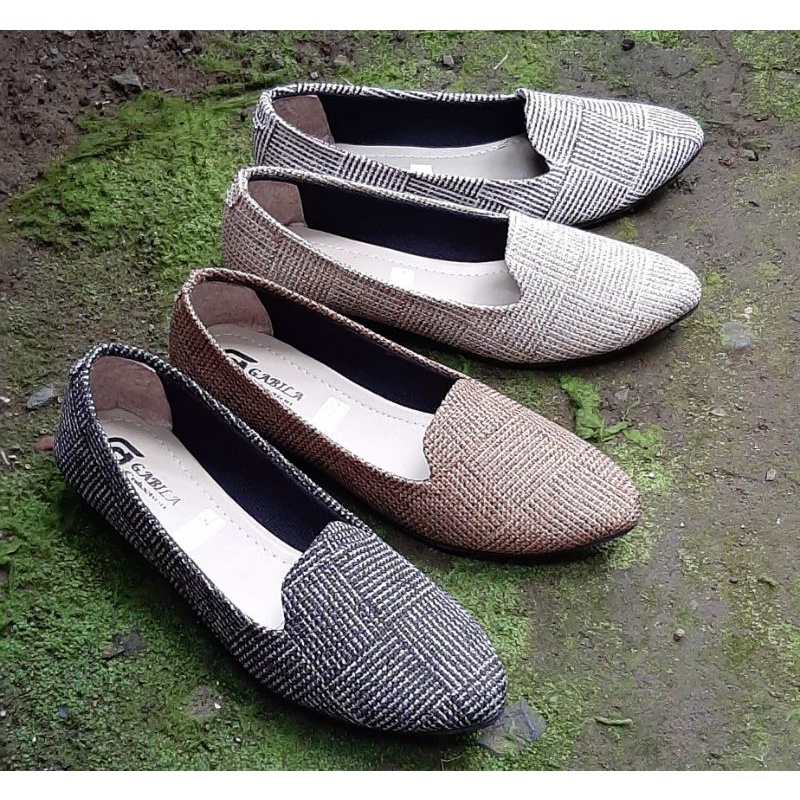 sepatu lidah karung lidah