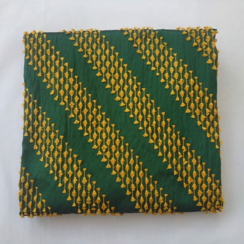 KAIN TENUN MOTIF BULU 5