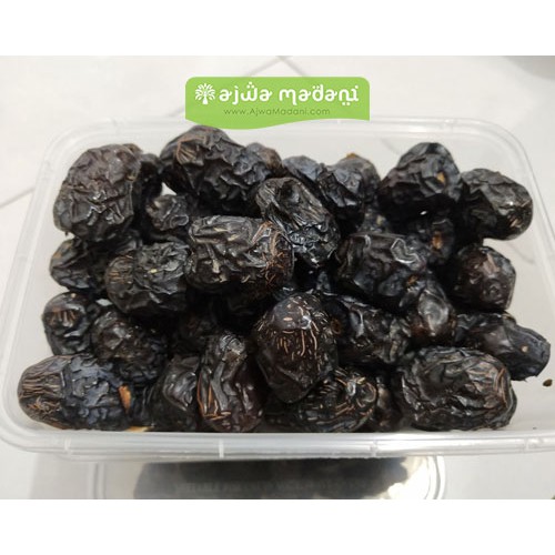 

Kurma Ajwa 400 gr