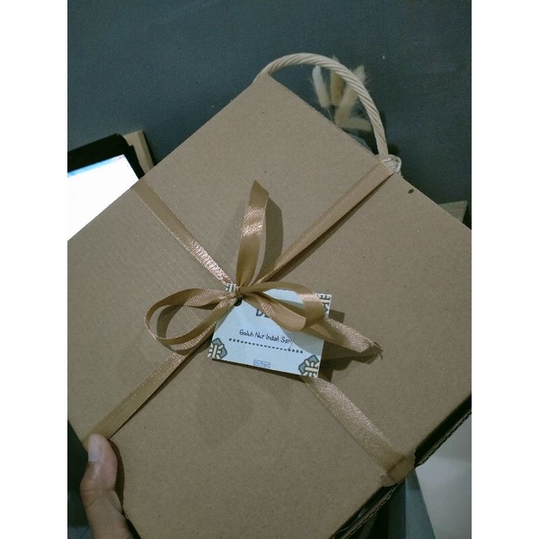 

Kardus Box