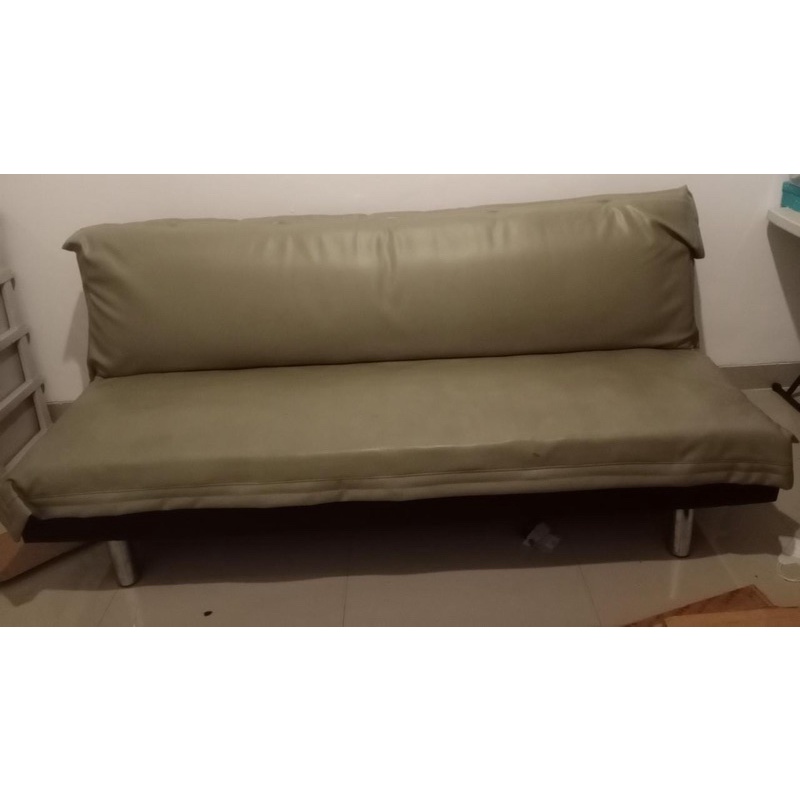 sofa bekas