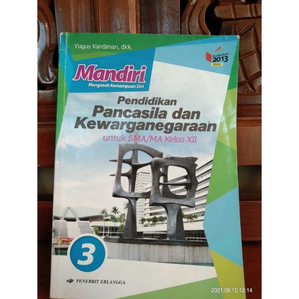 Mandiri PPKN PKN Pendidikan Pancasila Kewarganegaraan kelas 12 XII 3 SMA/MA Erlangga Kurikulum 2013